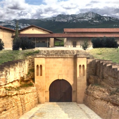 1bodega subt vinedos paganos bodega subterranea esculpida bajo el vinedo
