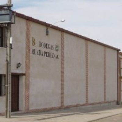 Fachada bodega